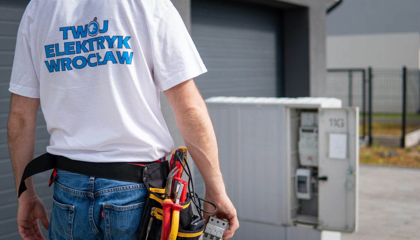Przeglądy elektryczne – dlaczego są niezbędne dla bezpieczeństwa budynków