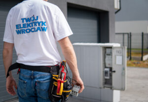 Przeglądy elektryczne – dlaczego są niezbędne dla bezpieczeństwa budynków